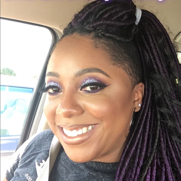 Meet your Posher, Stacey - Picture 1 of 1